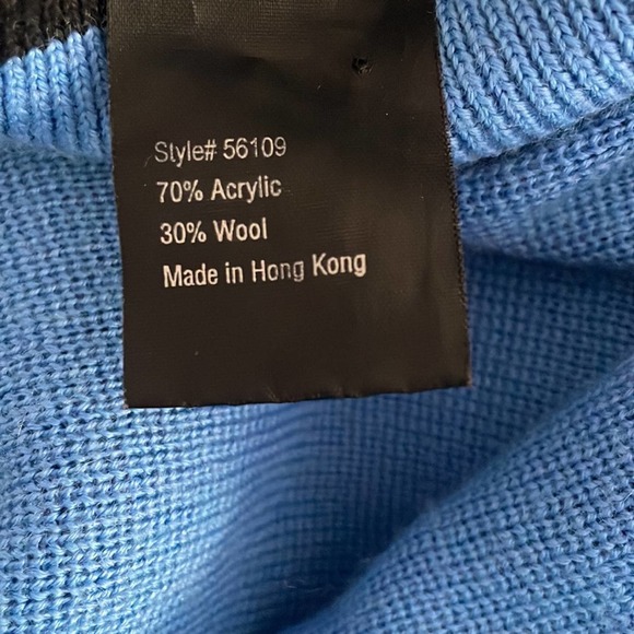 Obermeyer Signature Blue White Snowflake Ski Sweater - Picture 5 of 6